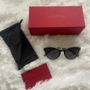 Valentino sunglasses!!